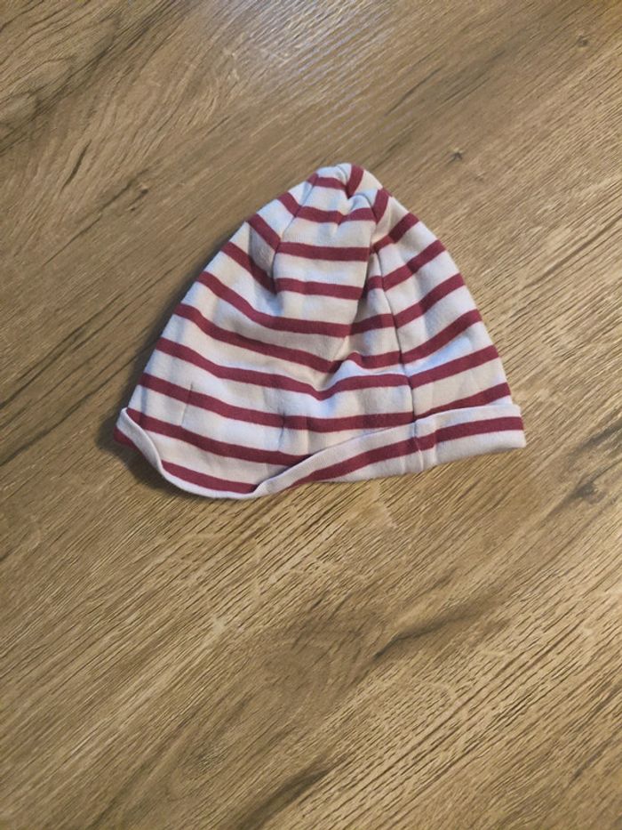 Bonnet - photo numéro 2
