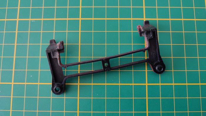 Châssis interne 3025 3129 pièce détachée miniature Dodge viper RT10 1/18 Burago #B03 - photo numéro 2