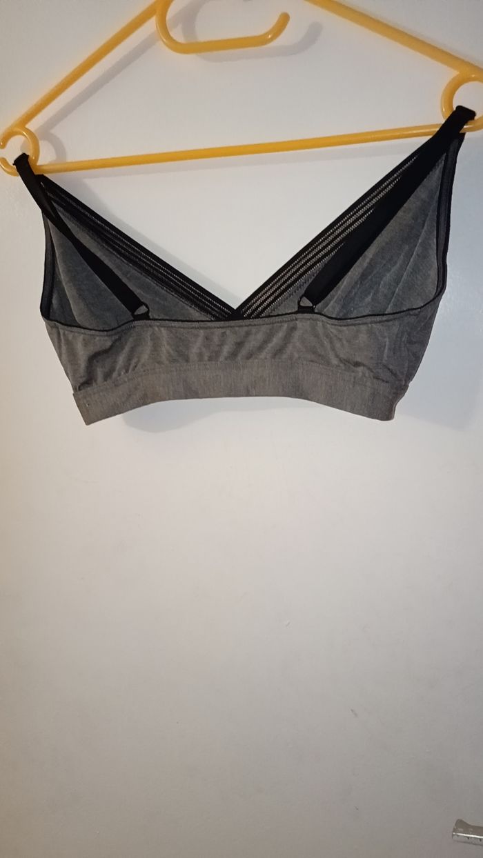 Brassière - photo numéro 2
