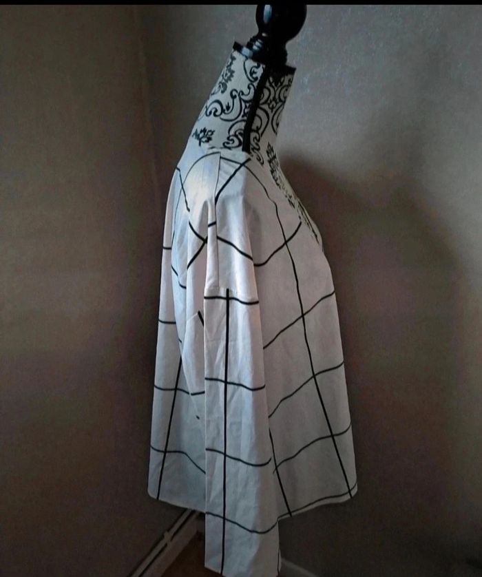Jolie blouse manches longues col en V taille 3XL ou 50 - photo numéro 4