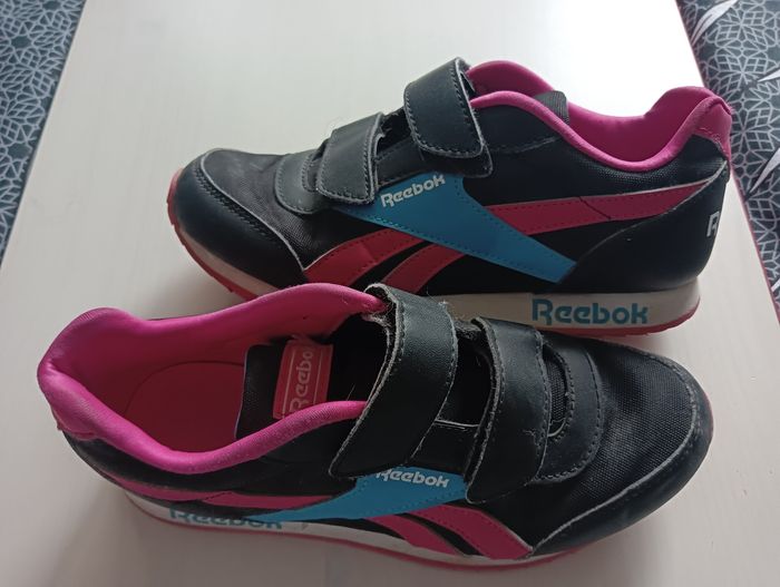 Baskets REEBOK taille 34