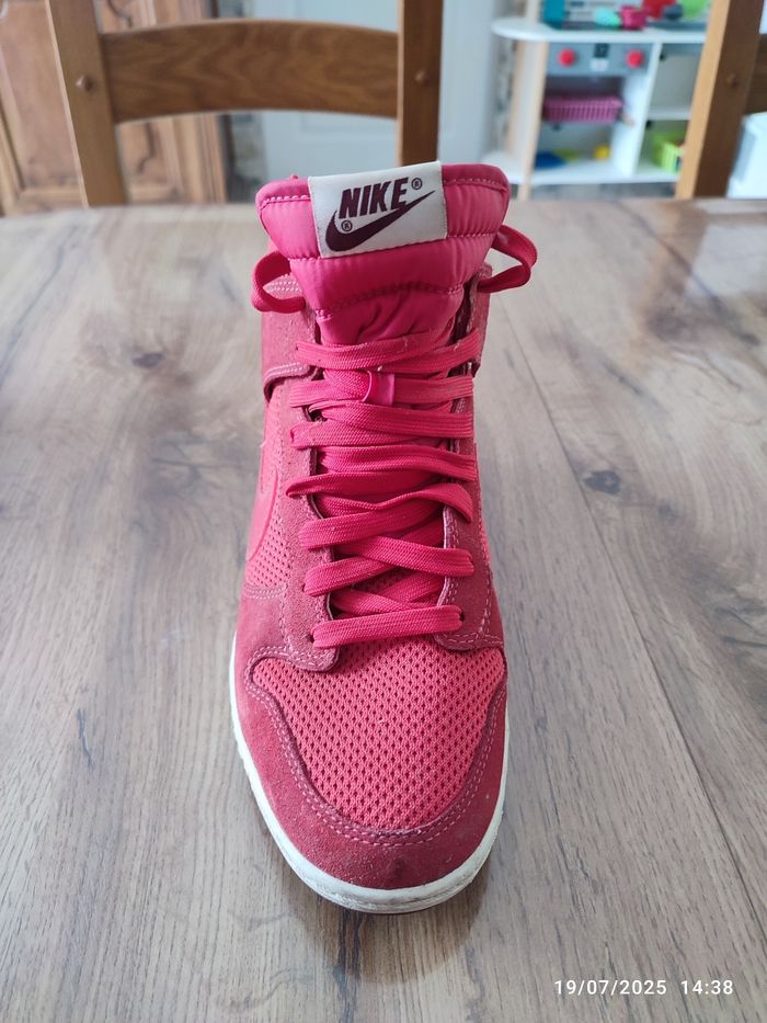 Basket Nike montante - photo numéro 3
