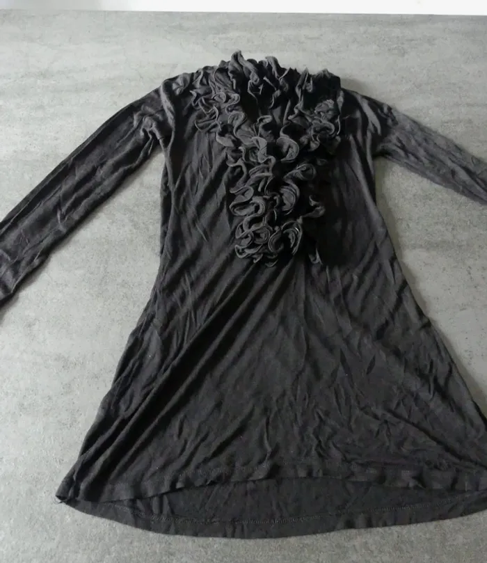 Haut noir Taille 1 - photo numéro 2