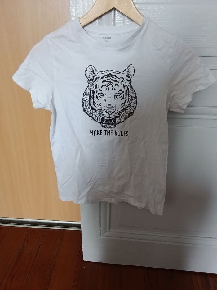 Tee-shirt Kiabi blanc et noir