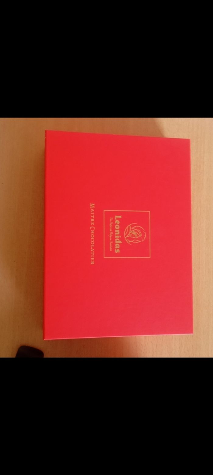 Boîte cadeau élégante - Fermeture

magnétique |