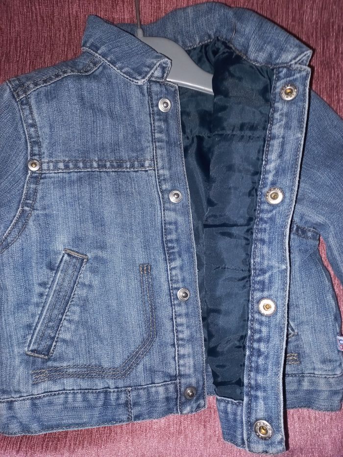 Veste / Blouson en jean Matelassé obaibi 12 mois Excellent état - photo numéro 9