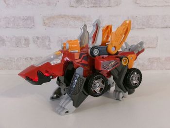 Switch and Go - Dinosaure Stégosaure Lutor - Véhicule Buggy (2)