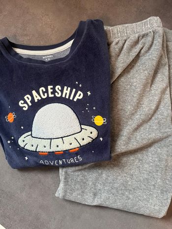 Pyjama en polaire marque Kiabi