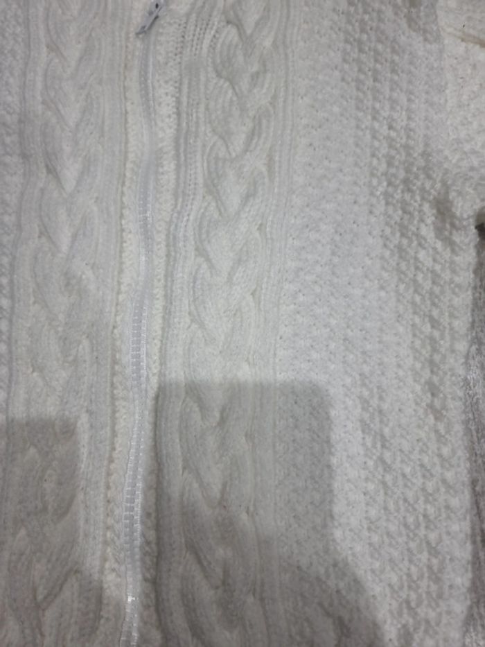 Pull tricoté à la main #orianablfille5ans - photo numéro 2