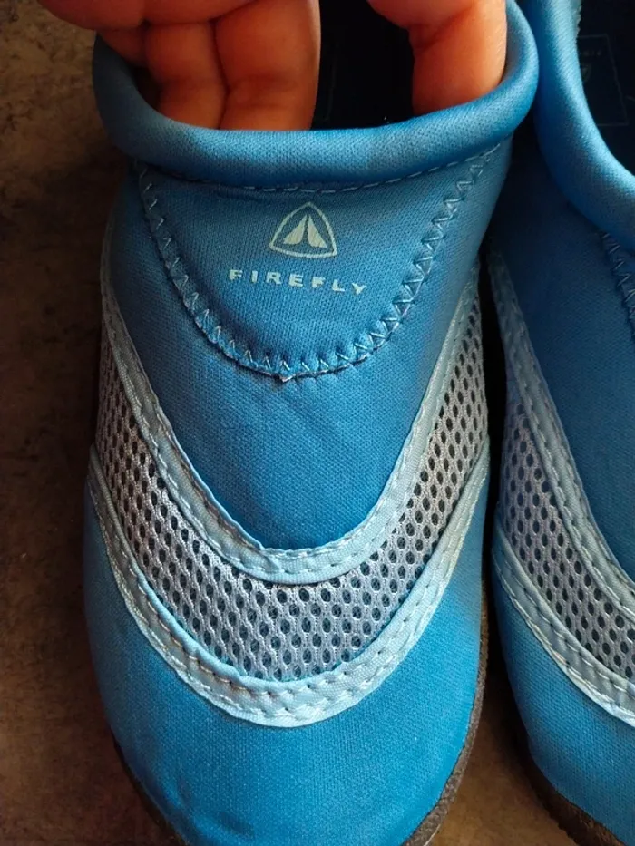 Chaussures aquatiques neuves 35 - photo numéro 2