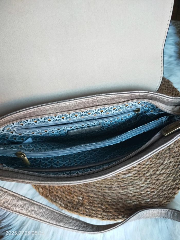 Sac à main de marque - photo numéro 6