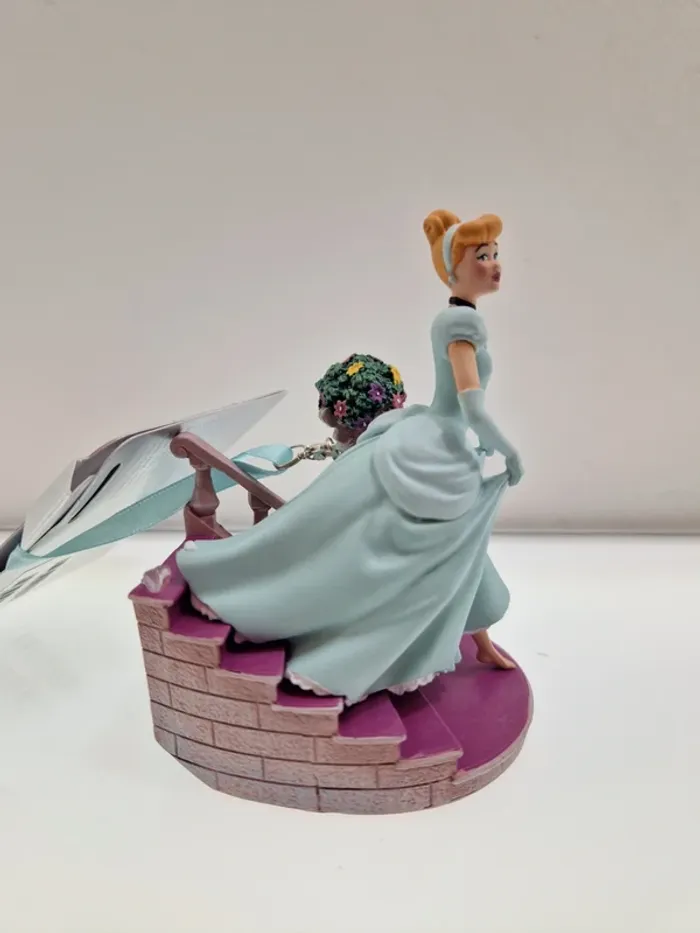 D104- Disney Cinderella Hanging Ornament - photo numéro 2