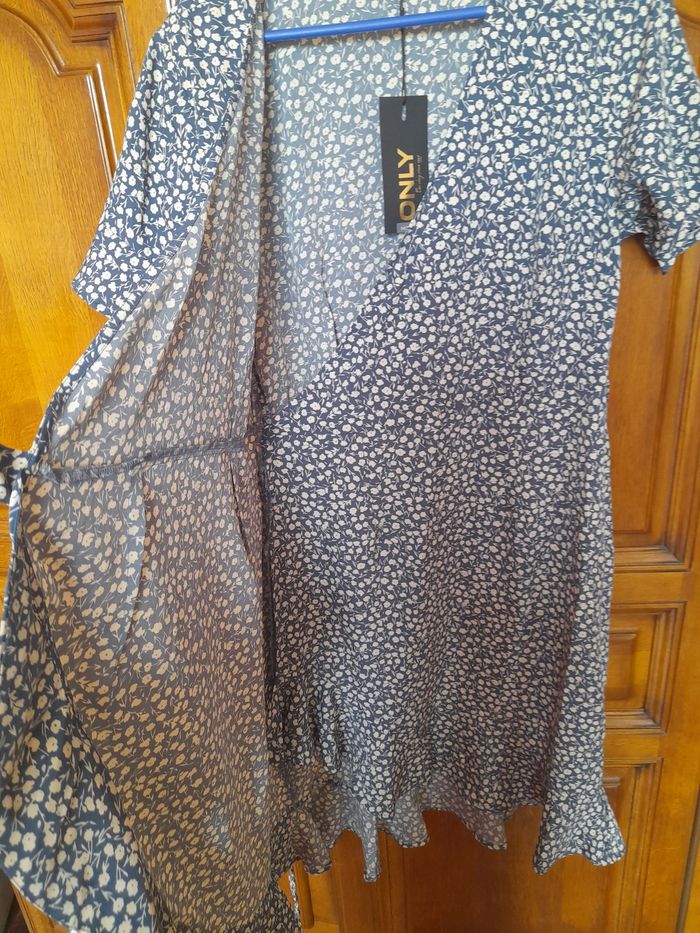 Robe only Taille 40 neuve etiquetté - photo numéro 4
