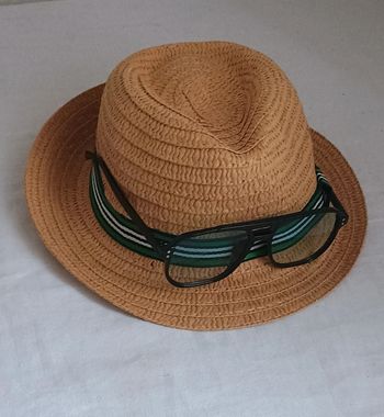 Chapeau soleil été taille 55 et lunettes de soleil