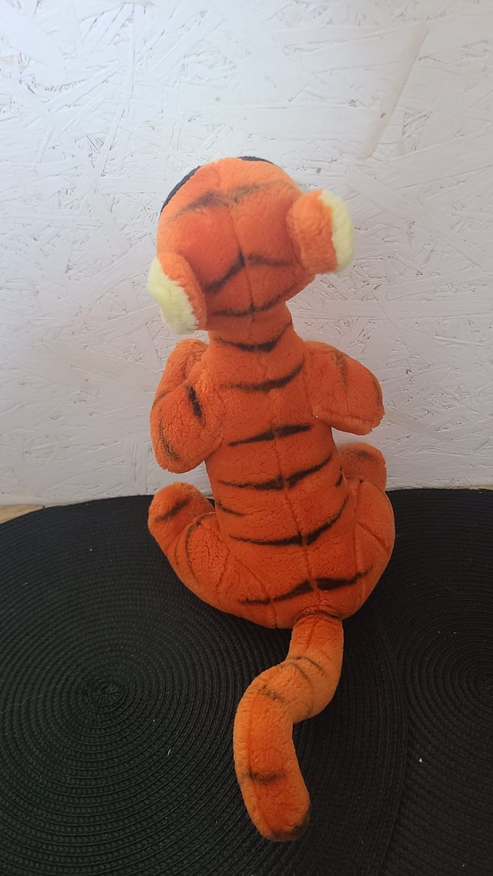 Peluche Tigrou DISNEY Classique orange assis - photo numéro 6