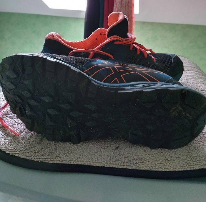 Baskets ascics - photo numéro 3