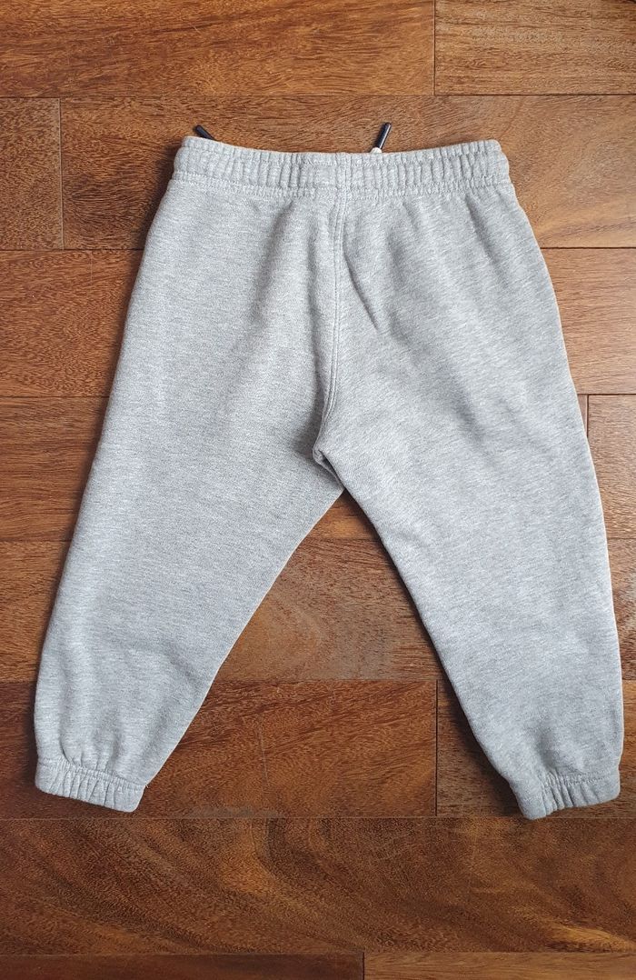 Pantalon survêtement gris garçon 4 ans - photo numéro 2