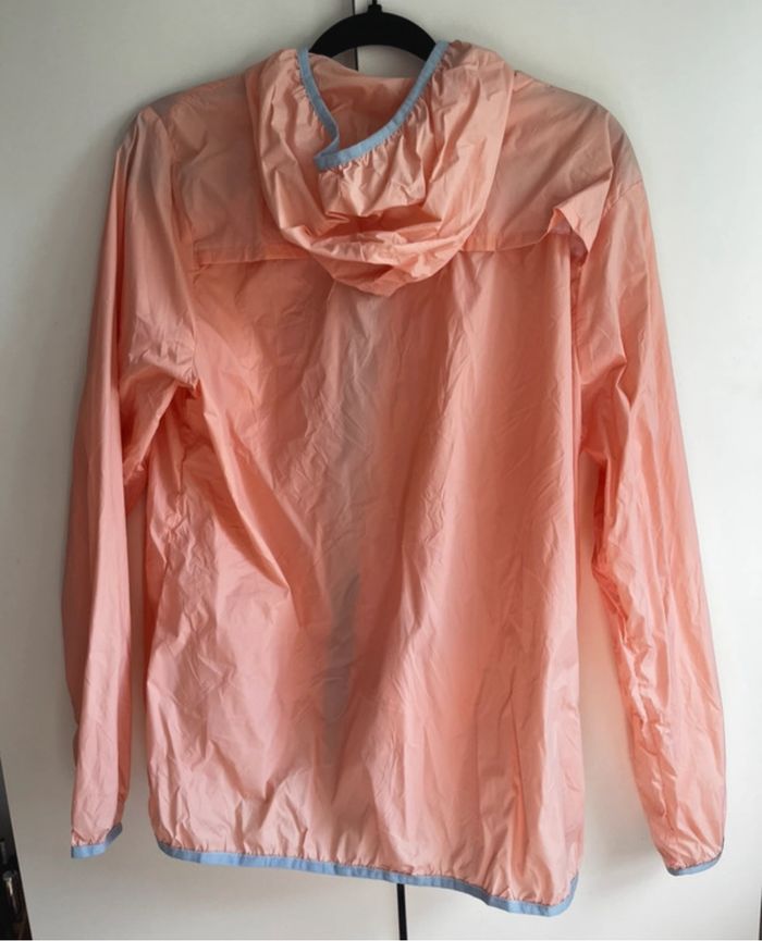 Imperméable rose - photo numéro 4