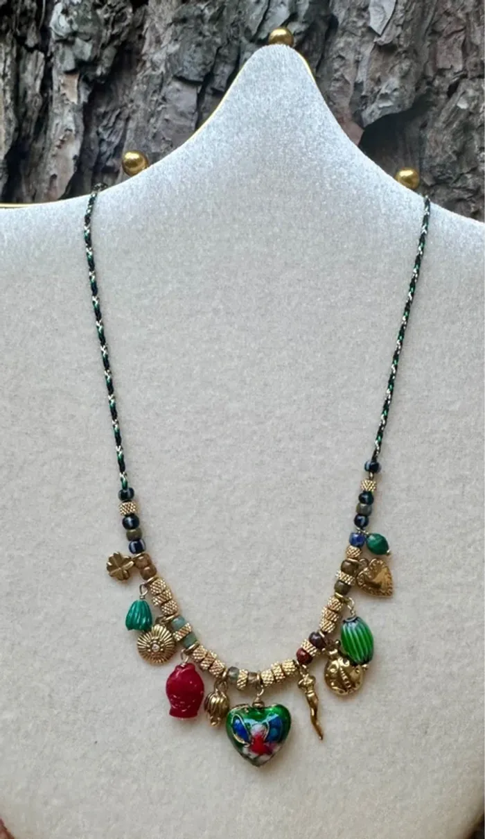 Collier cordons tressés habaha Paris  perles naturelles poisson corne trèfle grigri cœur - photo numéro 2