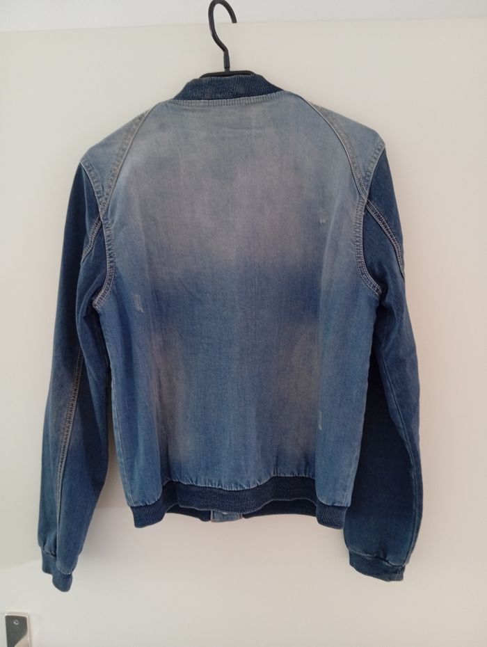 Veste en Jeans neuve - taille 38/40 - photo numéro 2