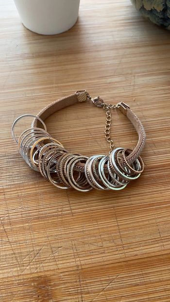 Lot de petites bagues et bracelet