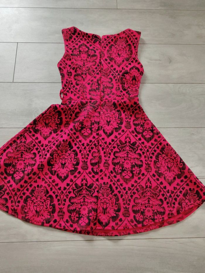 Robe dentelle - photo numéro 2
