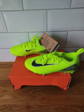 Crampons Nike T 34