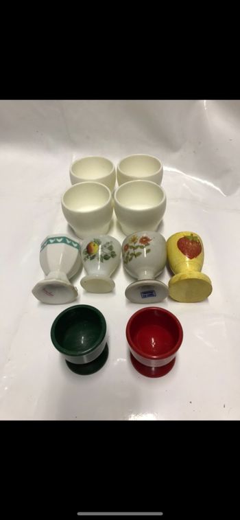 Coquetiers dépareillés