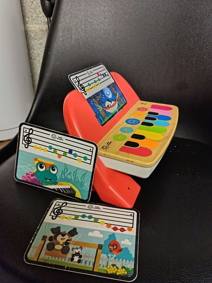 Piano en bois - photo numéro 2