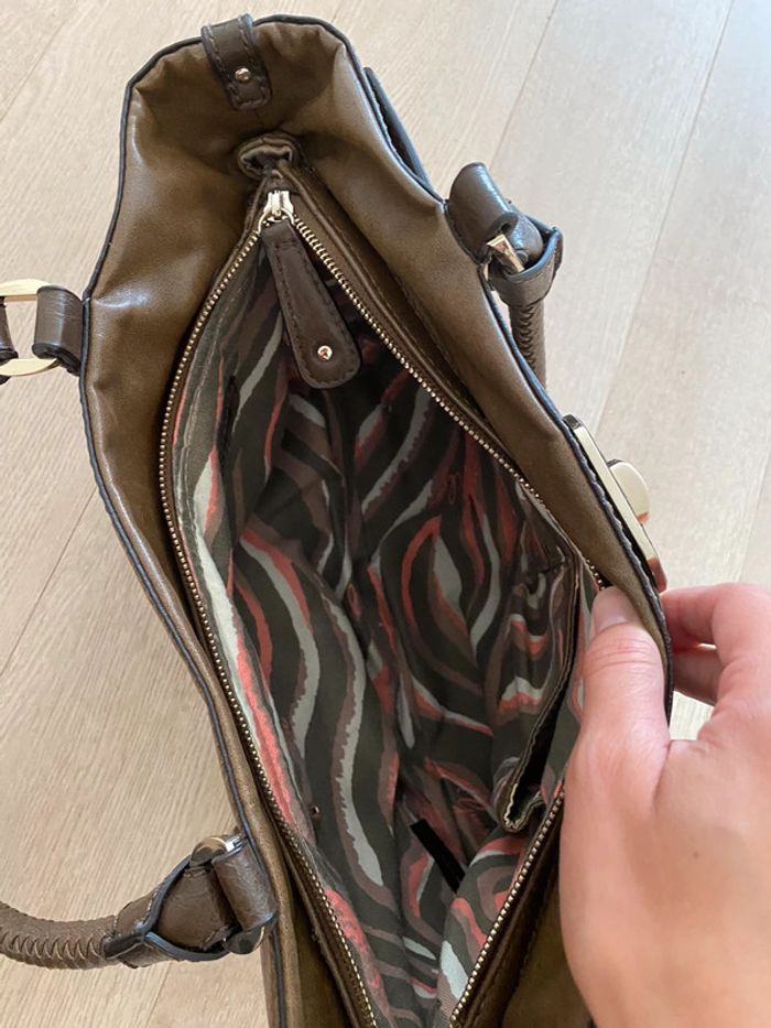 Sac à main GUESS - photo numéro 10