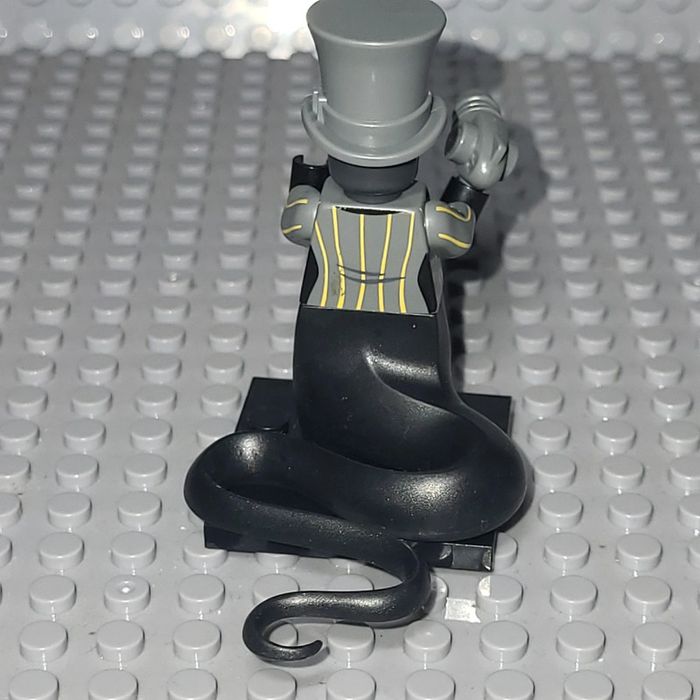 Minifigure / Figurine  🏨 Hazbin Hôtel 🏨 Sir Penthious - photo numéro 3