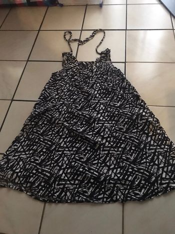 Lot de 4 robes été taille 40