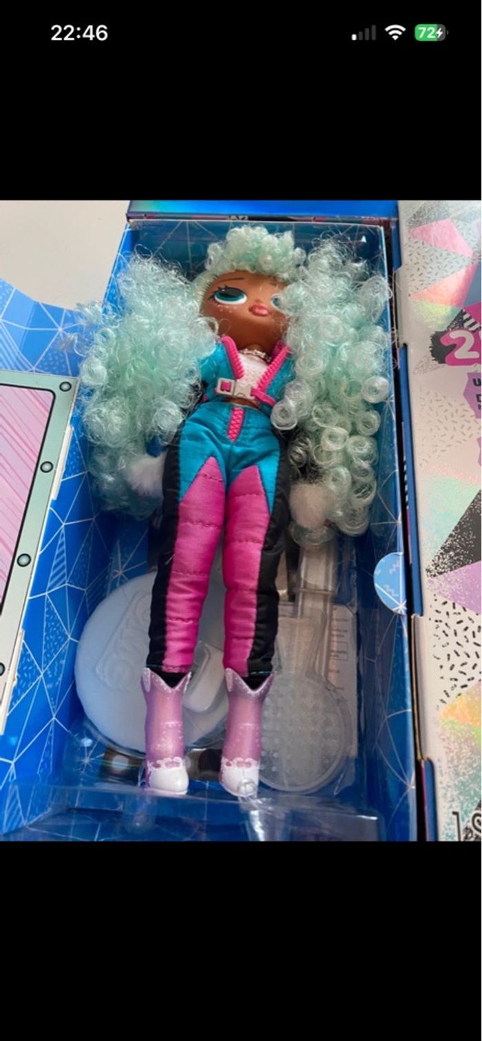 L.O.L Surprise OMG Winter Chill : Icy Gurl y Brrr B.B. Doll - photo numéro 8