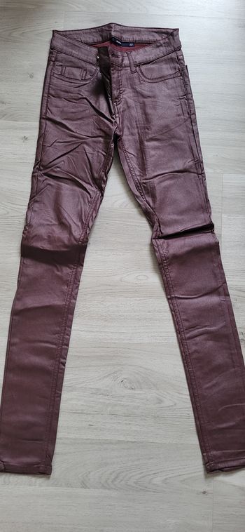 Pantalon slim bordeaux 
