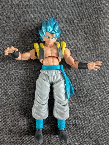 Figurine dragonball z Gogeta