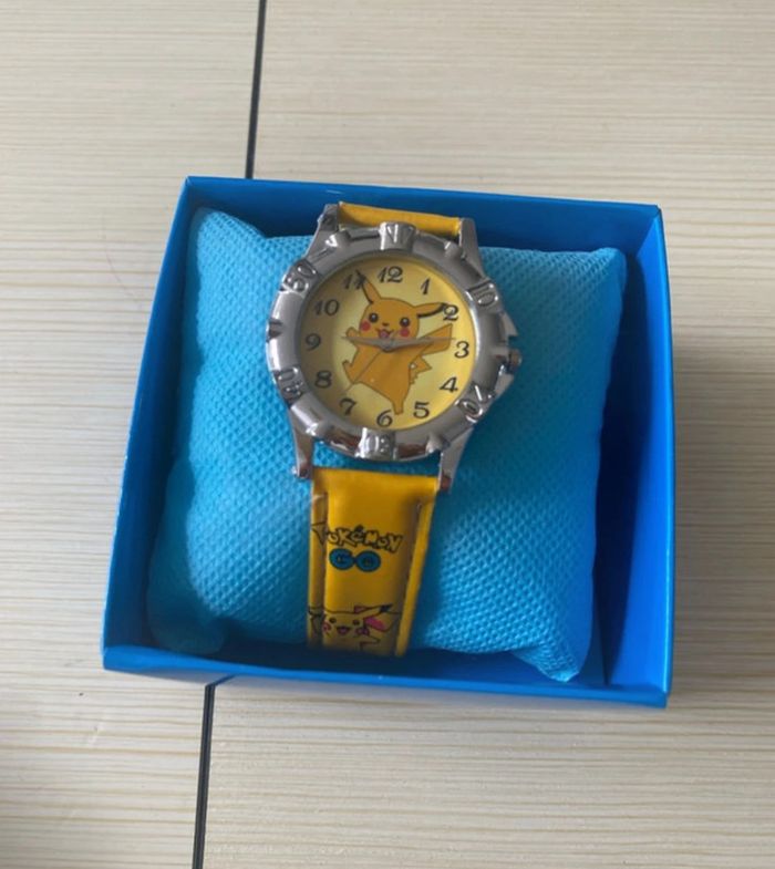 Montre Pokémon neuf dans sa boîte - photo numéro 2
