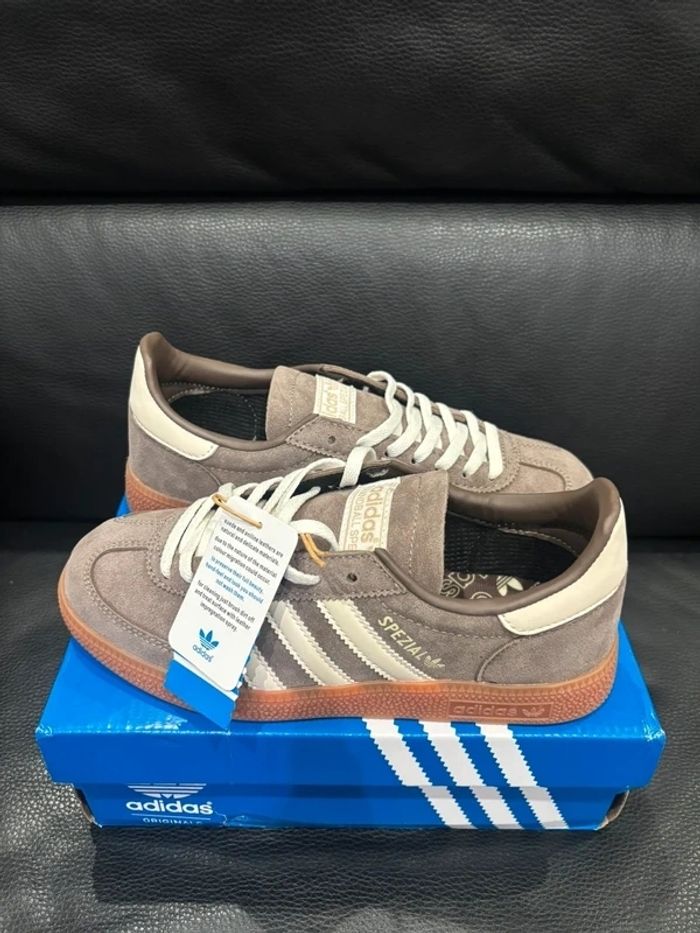 Adidas Handball Spezial 38.5 - photo numéro 3