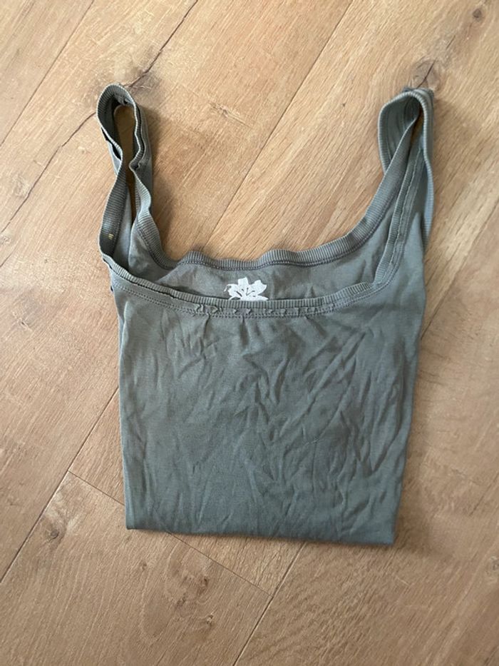 Débardeur kaki – Camaïeu (taille estimée S/M, mesures dispo sur demande) - photo numéro 2