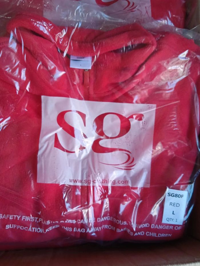 Lot  de Polaires  femme rouge taille L - photo numéro 4