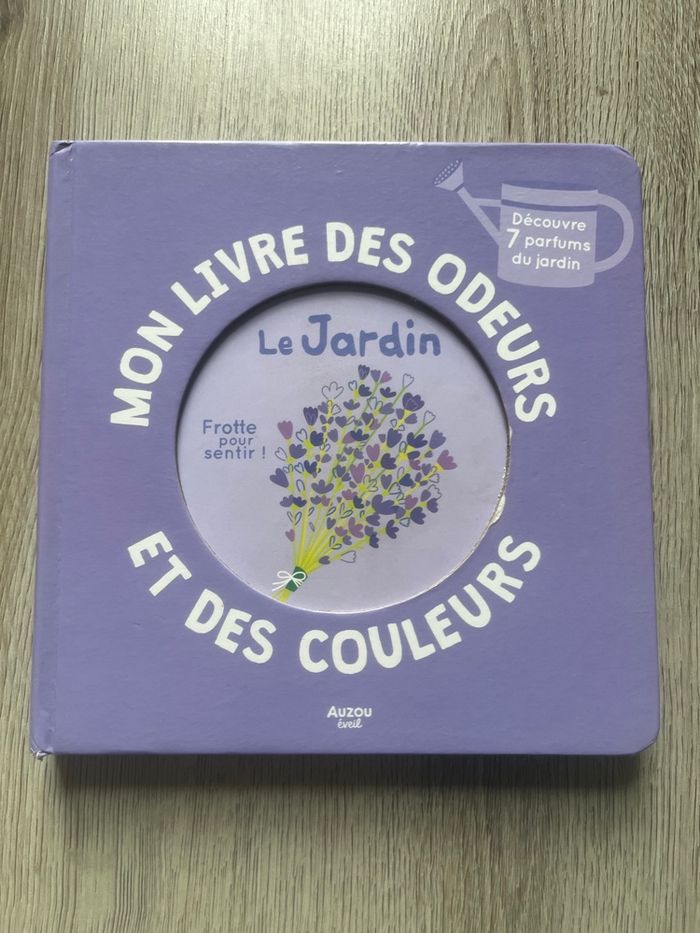 Livre d’éveil: mon livre des odeurs et des couleurs - photo numéro 6