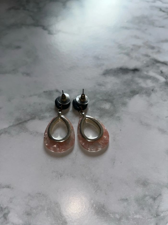 Boucle d’oreille rose - photo numéro 3