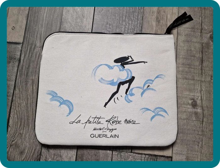 Trousse collector la petite robe noire
