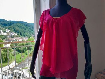 Tunique transparence fuschia à volants taille L