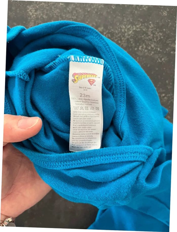 Lot de 2 pyjamas Superman taille 23 mois - photo numéro 6