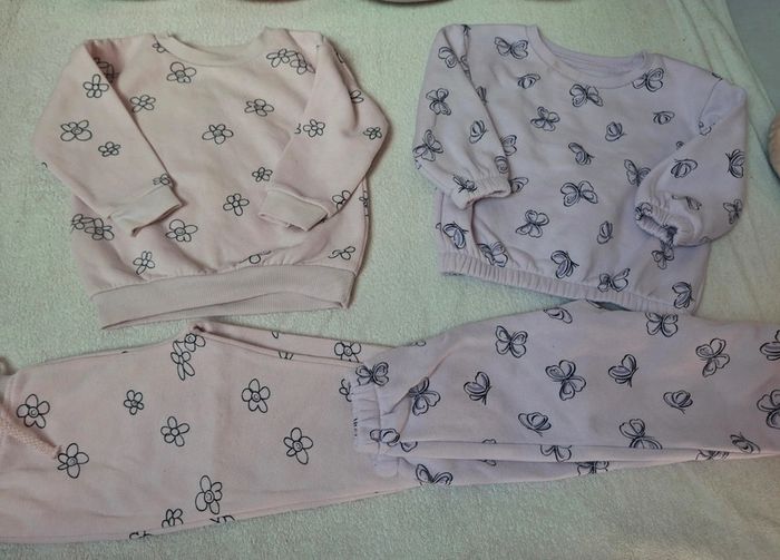 Ensemble Fille,  pantalon et pull.  Jogging