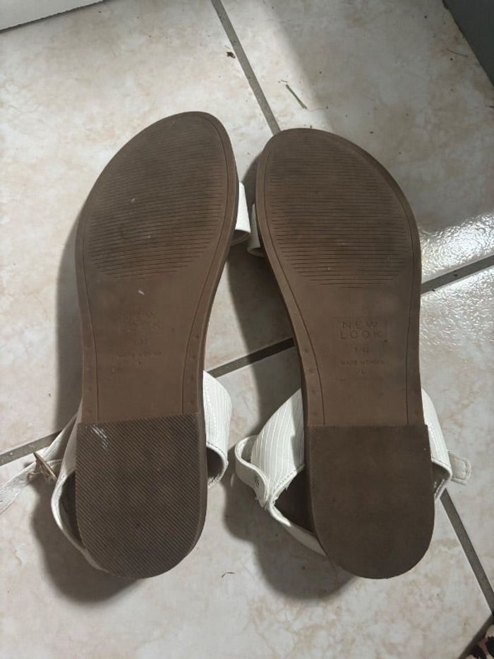 Sandales