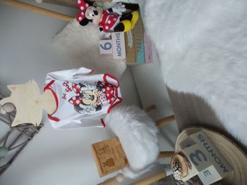 Jolie bodies manche longue Minnie rouge blanc Disney bébé fille 3 mois 6 mois