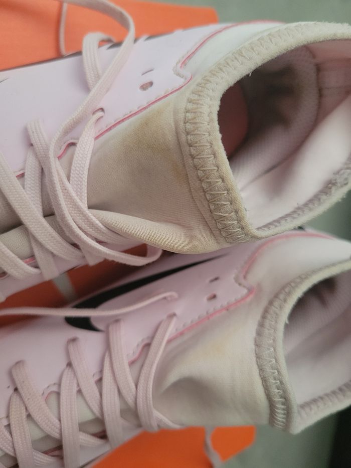 Chaussures de foot Nike T.36 - photo numéro 5