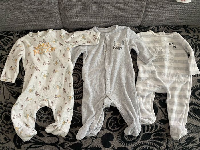 Lot pyjama 3 mois - photo numéro 1