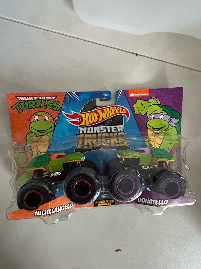 Pach monster truck voiture tortue ninja